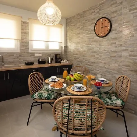 Afrodite's Cosy And Lovely Apartamento
